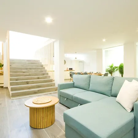 Apartment Casa Vica - By Az *